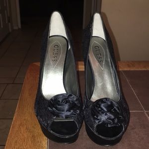 👠🔥GUESS Heels 🔥👠